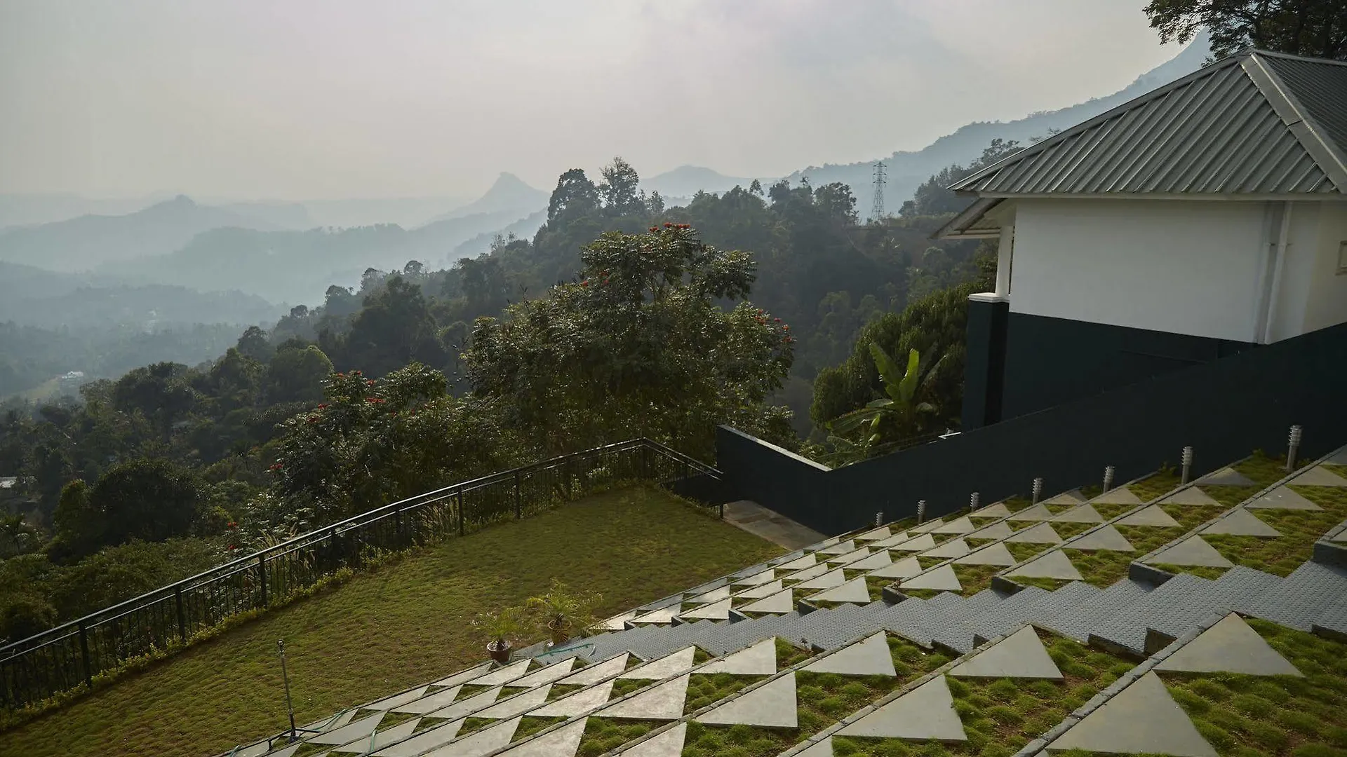 Munnar Tea Hills Resort - Mthr Indien