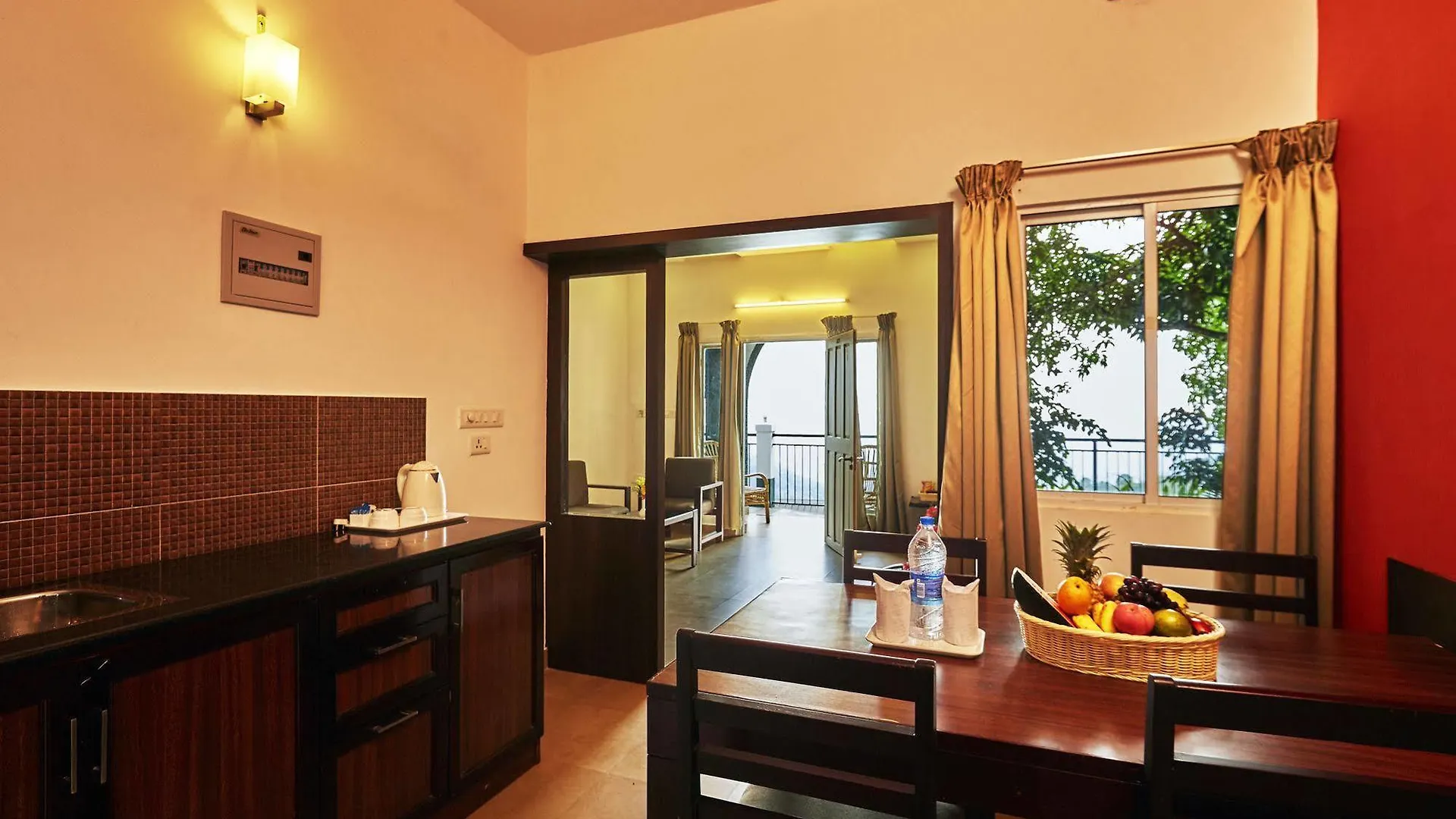 Munnar Tea Hills Resort - Mthr